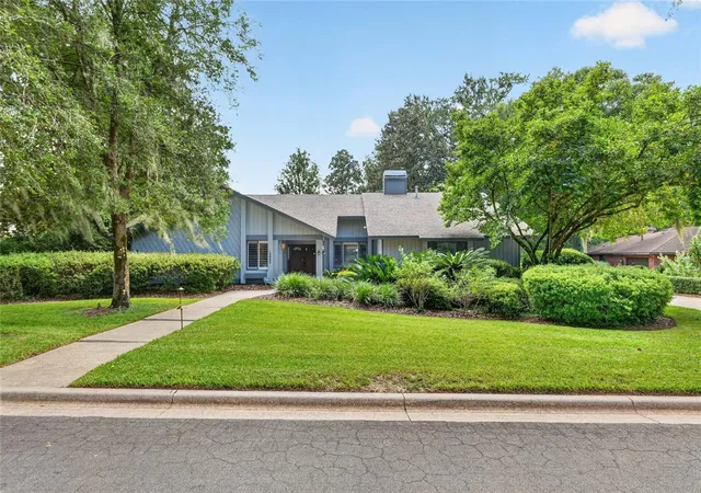 Photo 2 of Sale Pending at 2445 Nw 15th Place, Gainesville, FL 32605 | MLS# GC543162 | Listing updated on 2026-09-14