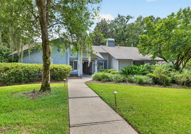 Photo 3 of Sale Pending at 2445 Nw 15th Place, Gainesville, FL 32605 | MLS# GC543162 | Listing updated on 2026-09-14