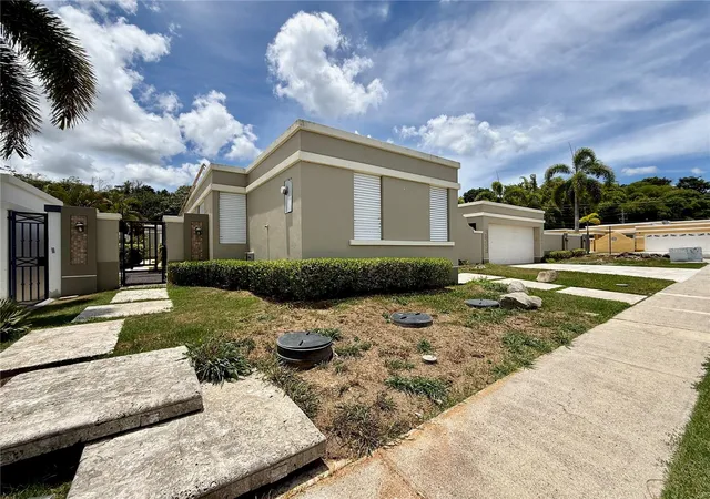 Photo 2 of Single family home for sale at 834 Calle 3 #B13, Guaynabo, PR 00971 | MLS# PR9123843 | Listing updated on 2026-09-02