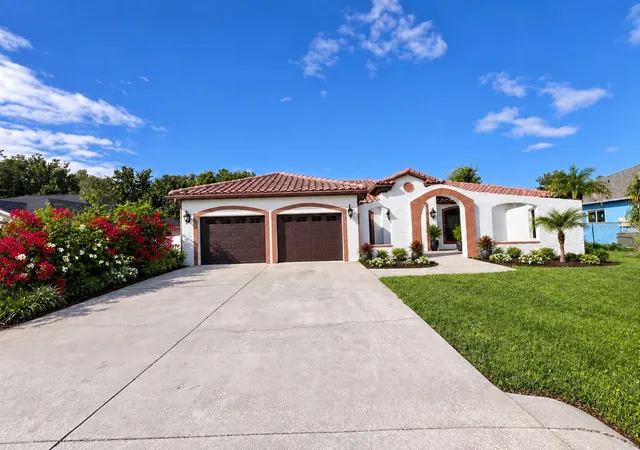 Single family home for sale at 2416 Regent Way, KISSIMMEE, FL 34758 | MLS# S5156697