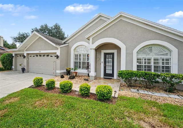 Photo 1 of Single family home for sale at 18001 Palm Breeze Dr, Tampa, FL 33647 | MLS# TB8544281 | Listing updated on 2026-09-22