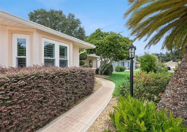 Photo 3 of Sale Pending at 26707 Wimbledon St, Leesburg, FL 34748 | MLS# G5117231 | Listing updated on 2026-09-15