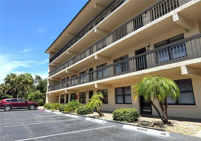 Photo 1 of Condo for sale at 625 30th Avenue W #G109, Bradenton, FL 34205 | MLS# A4704675 | Listing updated on 2026-09-01