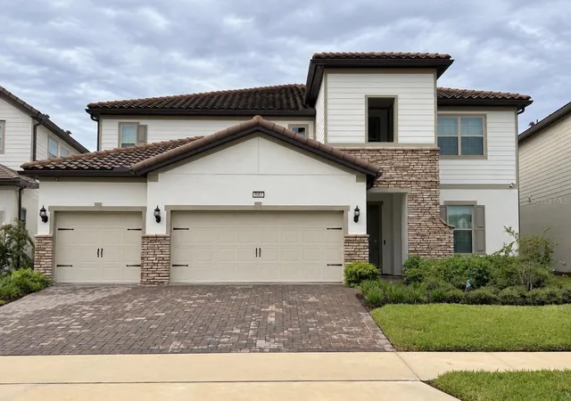 Photo 1 of Single family home for sale at 8083 Leaf Grv Cir, Orlando, FL 32836 | MLS# O6438077 | Listing updated on 2026-10-02