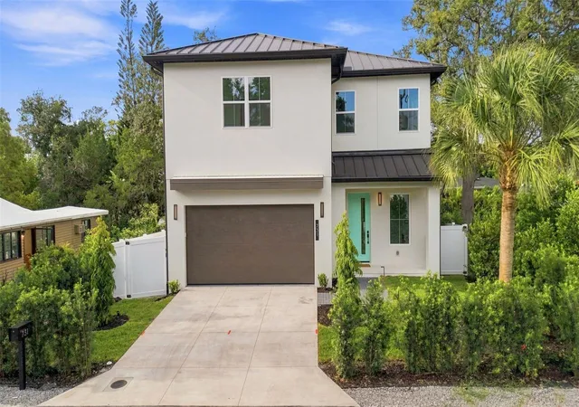 Photo 2 of Single family home for sale at 731 42nd Street, Sarasota, FL 34234 | MLS# O6438078 | Listing updated on 2026-10-07
