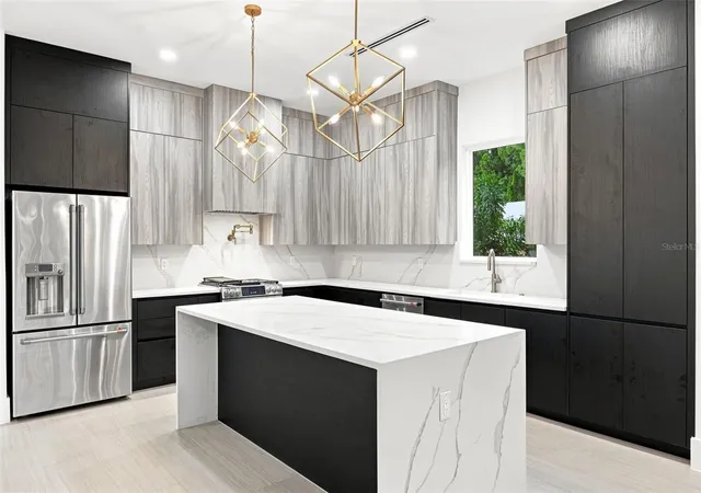 Photo 3 of Single family home for sale at 731 42nd Street, Sarasota, FL 34234 | MLS# O6438078 | Listing updated on 2026-10-07