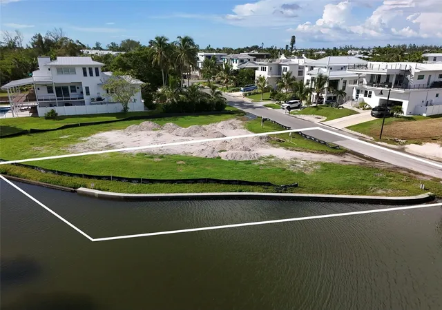 Photo 2 of Land for sale at Longboat Dr S, Longboat Key, FL 34228 | MLS# A4704679 | Listing updated on 2026-09-08