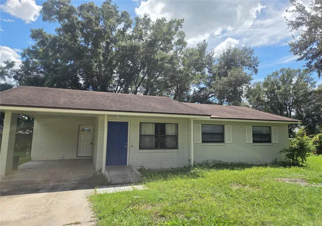 Photo 1 of Single family home for sale at 1813 Bond St, Plant City, FL 33563 | MLS# TB8544318 | Listing updated on 2026-09-02