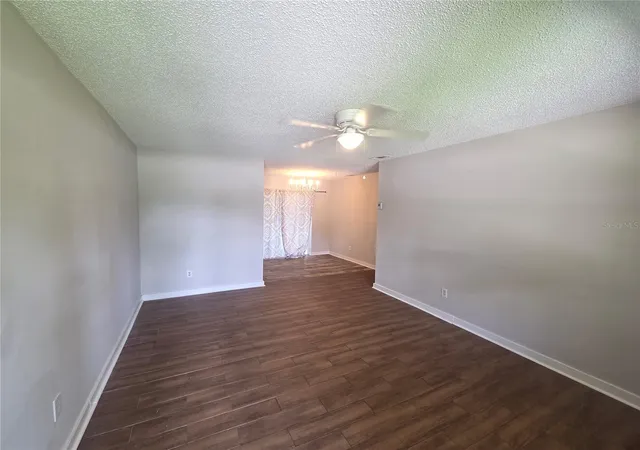 Photo 2 of Single family home for sale at 1813 Bond St, Plant City, FL 33563 | MLS# TB8544318 | Listing updated on 2026-09-02
