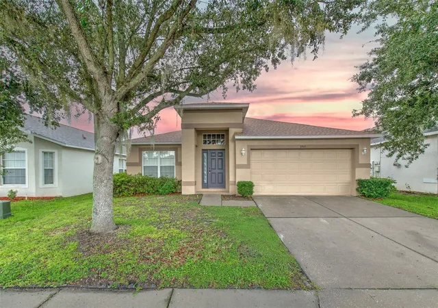 Photo 1 of Single family home for sale at 3945 Hampton Hills Dr, Lakeland, FL 33810 | MLS# TB8544325 | Listing updated on 2026-09-08
