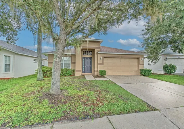 Photo 2 of Single family home for sale at 3945 Hampton Hills Dr, Lakeland, FL 33810 | MLS# TB8544325 | Listing updated on 2026-09-08