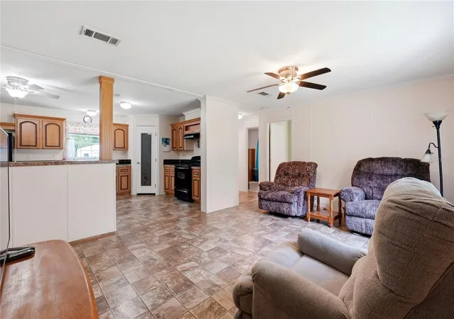 Photo 4 of Manufactured home for sale at 24662 NW 84th Place, Alachua, FL 32615 | MLS# GC543165 | Listing updated on 2026-09-01