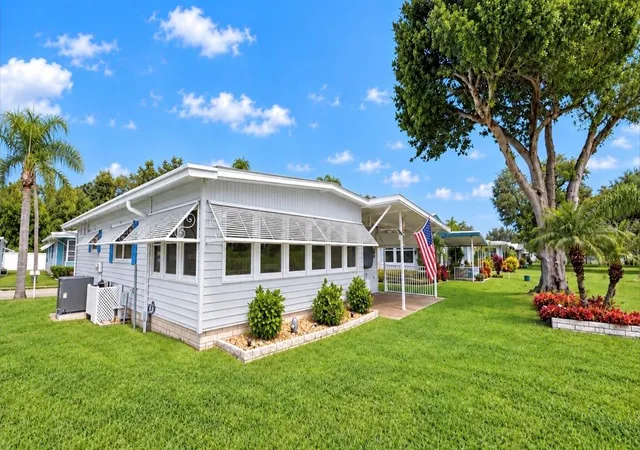 Photo 2 of Manufactured home for sale at 1100 Belcher Rd S #448, Largo, FL 33771 | MLS# TB8544326 | Listing updated on 2026-09-21
