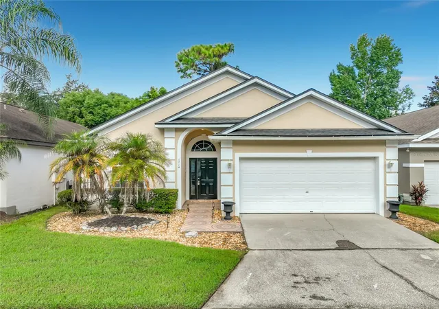 Photo 1 of Single family home for sale at 1714 Fox Glen Ct, Winter Springs, FL 32708 | MLS# O6438093 | Listing updated on 2026-09-23