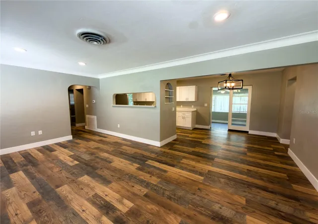 Photo 4 of Single family home for sale at 374 W Graves Ave, Orange City, FL 32763 | MLS# V4951044 | Listing updated on 2026-09-24