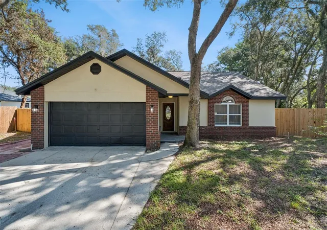 Photo 1 of Sale Pending at 564 Chula Woods Ct, Chuluota, FL 32766 | MLS# O6438101 | Listing updated on 2026-10-04