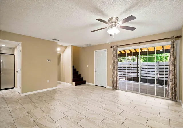 Listing Photo 3 - Condo for sale in building located at 1006 Longfellow Ct, SARASOTA, FL 34243