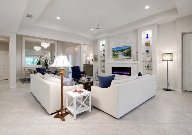 Photo 4 of Sale Pending at 311 Chantilly Trl, Bradenton, FL 34212 | MLS# A4704688 | Listing updated on 2026-09-22
