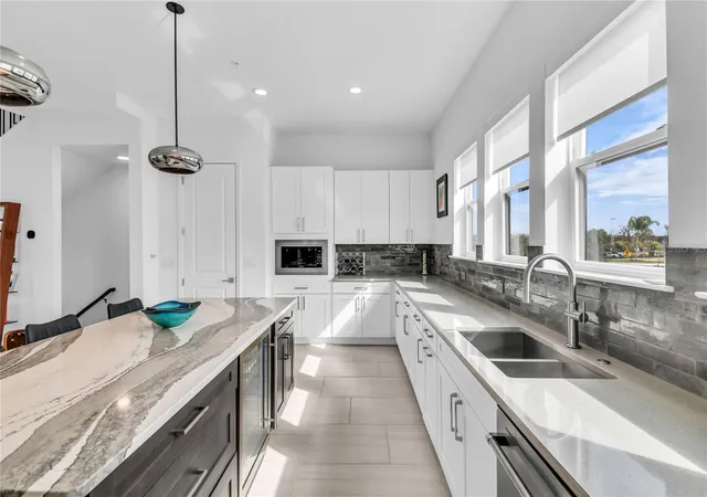 Photo 4 of Townhouse for sale at 2402 Addalia Aly, Orlando, FL 32804 | MLS# O6438106 | Listing updated on 2026-09-08