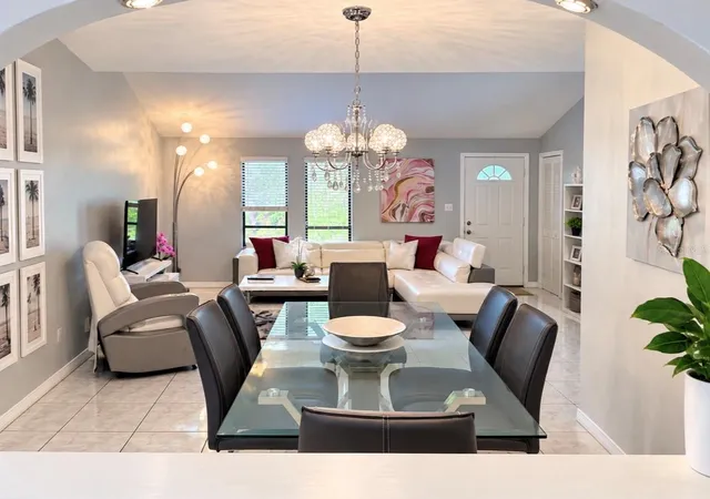 Photo 3 of Single family home for sale at 529 San Sebastian Prado, Altamonte Springs, FL 32714 | MLS# O6438112 | Listing updated on 2026-09-27