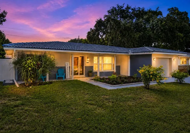 2nd image of 2451 Rutland Ln, Clearwater, FL 33763 | MLS# TB8544358