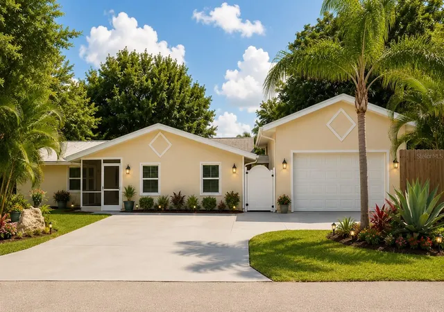 Photo 1 of Single family home for sale at 308 Cypress Rd, Venice, FL 34293 | MLS# A4704696 | Listing updated on 2026-09-02