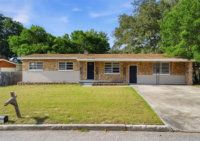 Photo 1 of Single family home for sale at 5501 Perrine Dr, Orlando, FL 32808 | MLS# O6438135 | Listing updated on 2026-09-05