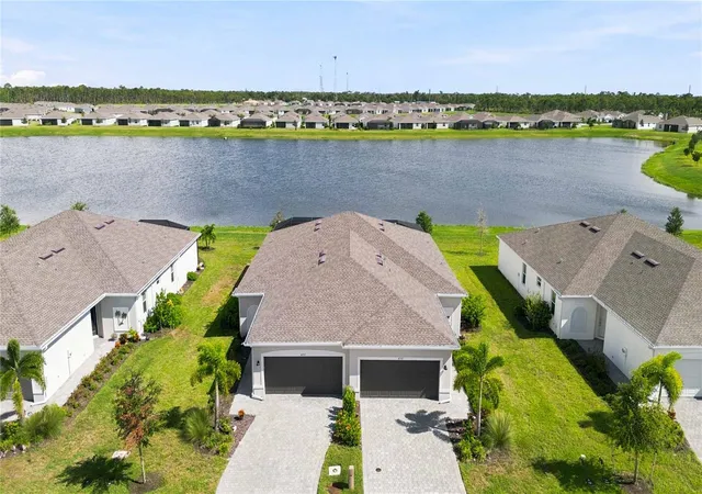 Photo 2 of Single family home for sale at 8757 Saint Kitts Cir, Englewood, FL 34224 | MLS# D6148633 | Listing updated on 2026-09-06