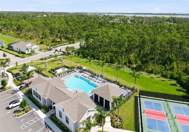 Photo 2 of House for sale at 8757 Saint Kitts Cir, Englewood, FL 34224 | MLS# D6148633 | Listing updated on 2026-09-15