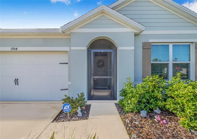 Photo 4 of Single family home for sale at 1704 Frogmore Ave, Haines City, FL 33844 | MLS# P4939741 | Listing updated on 2026-09-12