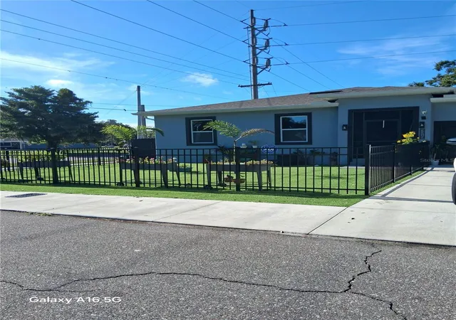 Single family home for sale at 3219 E Emma St, TAMPA, FL 33610 | MLS# TB8544391