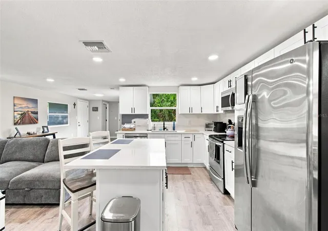 Photo 4 of Single family home for sale at 4506 Squirrell Run Way, Valrico, FL 33596 | MLS# TB8544398 | Listing updated on 2026-09-19
