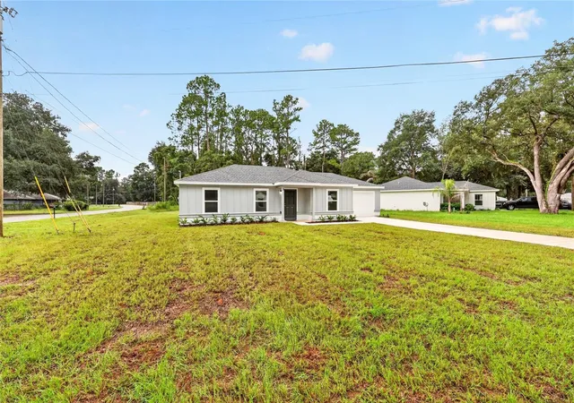 Photo 4 of Single family home for sale at 3 Pecan Dr Crse, Ocala, FL 34472 | MLS# OM731458 | Listing updated on 2026-09-02