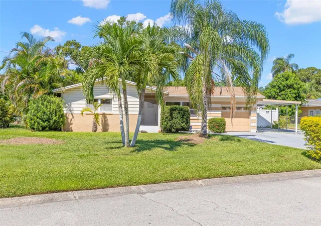 Photo 1 of Single family home for sale at 106 S Fernwood Ave, Clearwater, FL 33765 | MLS# TB8544405 | Listing updated on 2026-09-23