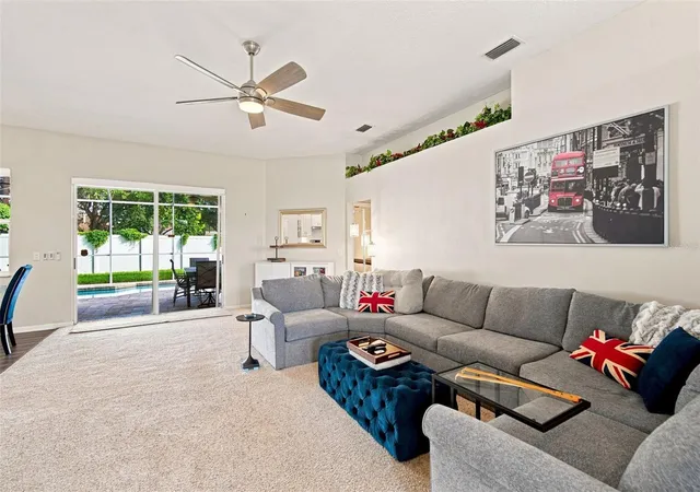 Photo 4 of Sale Pending at 2020 Alafia Oaks Dr, Valrico, FL 33596 | MLS# TB8544411 | Listing updated on 2026-09-16