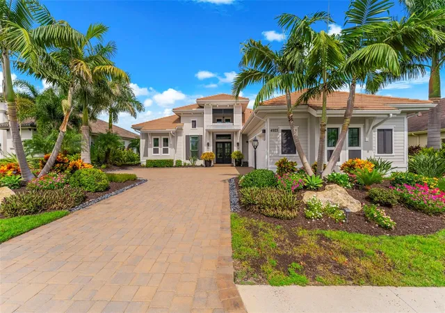 Photo 3 of Single family home for sale at 4925 Benito Ct, Bradenton, FL 34211 | MLS# A4704715 | Listing updated on 2026-10-06