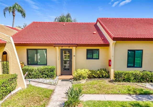 Condo for sale at 1229 58th Street W #1229, BRADENTON, FL 34209 | MLS# A4704721