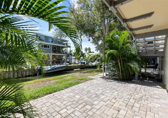 Photo 3 of Condo for sale at 433 S Paula Dr #1, Dunedin, FL 34698 | MLS# TB8544426 | Listing updated on 2026-09-22