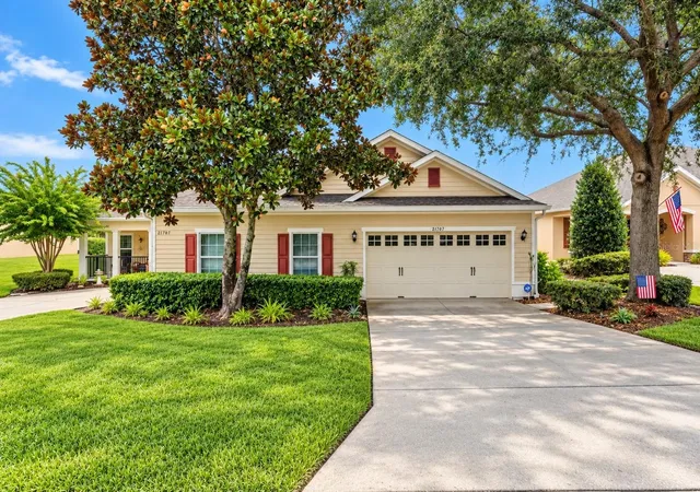 Photo 1 of Single family home for sale at 21707 Belgian Ct, Mount Dora, FL 32757 | MLS# G5117251 | Listing updated on 2026-10-03