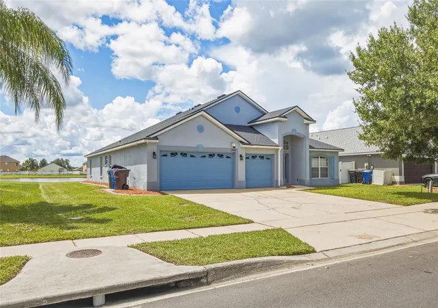 Photo 3 of Single family home for sale at 2429 Deer Crk Blvd, Saint Cloud, FL 34772 | MLS# OM731470 | Listing updated on 2026-09-04