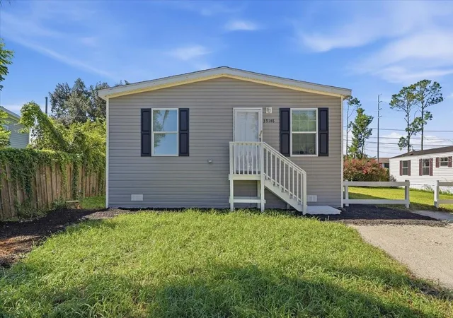 Photo 4 of Manufactured home for sale at 39148 Orient Ave, Zephyrhills, FL 33542 | MLS# P4939742 | Listing updated on 2026-09-21