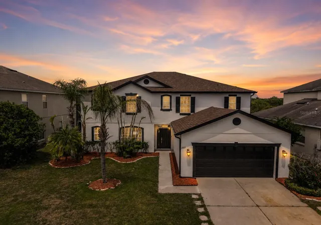 Photo 1 of Single family home for sale at 2321 The Oaks Blvd, Kissimmee, FL 34746 | MLS# S5156742 | Listing updated on 2026-09-28