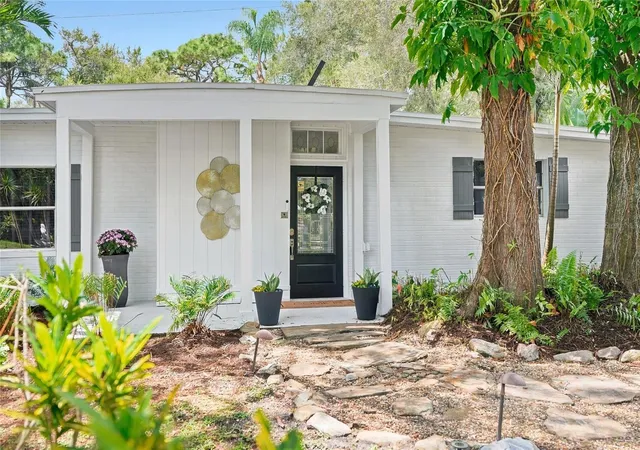 Photo 3 of Single family home for sale at 10030 59th Avenue N, Saint Petersburg, FL 33708 | MLS# TB8544481 | Listing updated on 2026-10-04