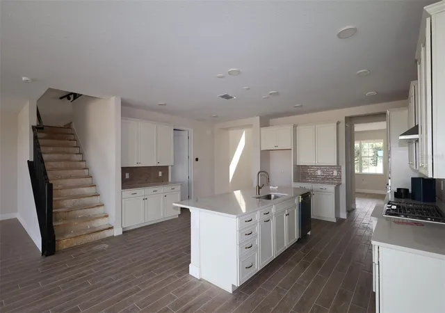Photo 4 of Single family home for sale at 5400 Lassen St, Saint Cloud, FL 34771 | MLS# O6438212 | Listing updated on 2026-10-21