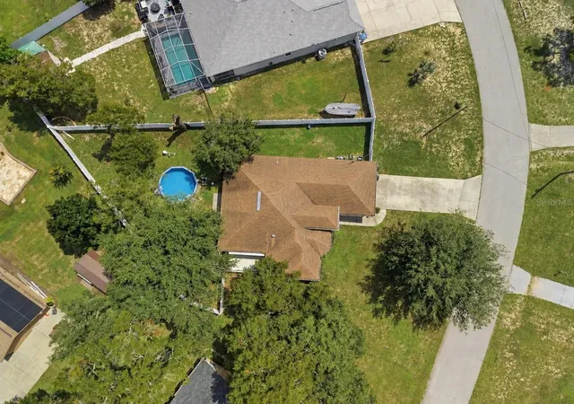 Photo 3 of Single family home for sale at 7195 Toledo Rd, Spring Hill, FL 34606 | MLS# W7889103 | Listing updated on 2026-10-14