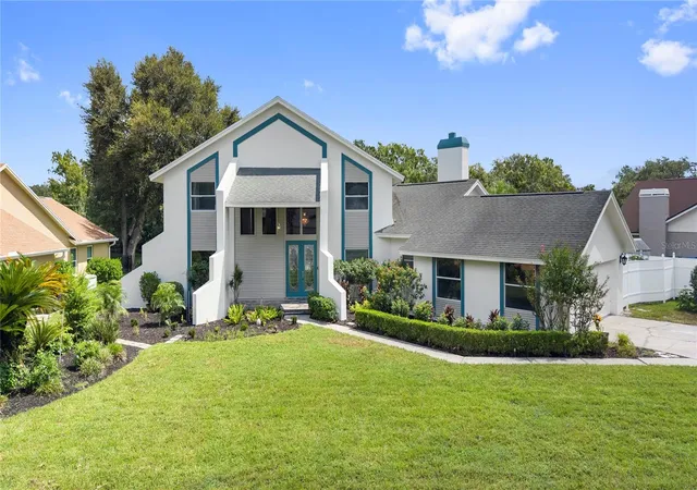 Photo 2 of Single family home for sale at 17919 Clear Lake Dr, Lutz, FL 33548 | MLS# TB8544493 | Listing updated on 2026-09-20
