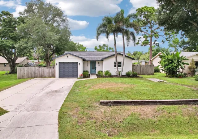 Photo 1 of Single family home for sale at 8710 Filson Pl, Sarasota, FL 34231 | MLS# TB8544501 | Listing updated on 2026-10-07