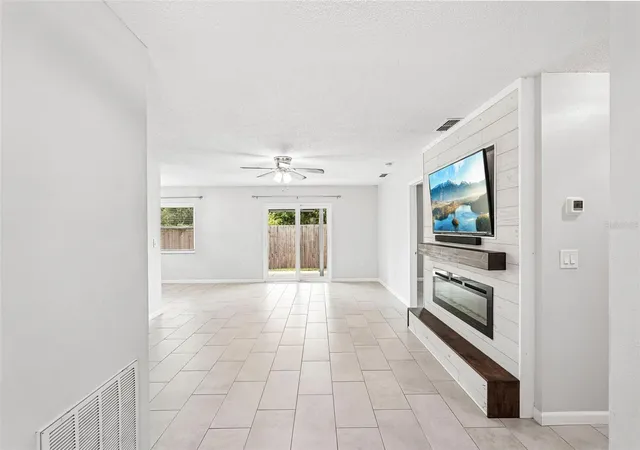 Photo 3 of Single family home for sale at 8710 Filson Pl, Sarasota, FL 34231 | MLS# TB8544501 | Listing updated on 2026-10-07