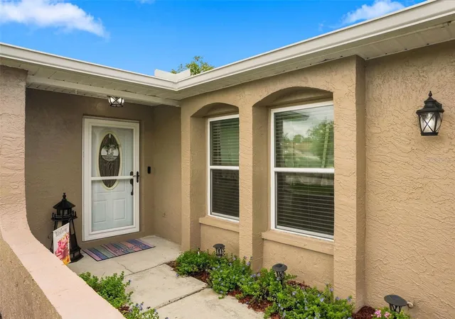 Photo 3 of Single family home for sale at 9122 Dupont Ave, Spring Hill, FL 34608 | MLS# W7889104 | Listing updated on 2026-09-05