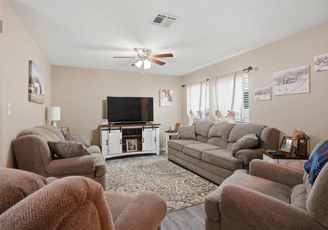 Photo 4 of Single family home for sale at 9122 Dupont Ave, Spring Hill, FL 34608 | MLS# W7889104 | Listing updated on 2026-10-09